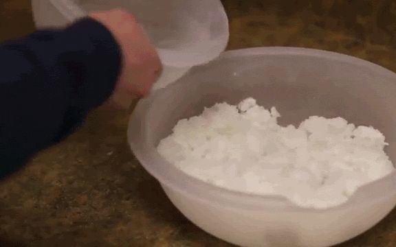 Laboratorul Lui Dexter La Tine Acasa Cum Sa Faci Zapada Artificiala In Bucatarie