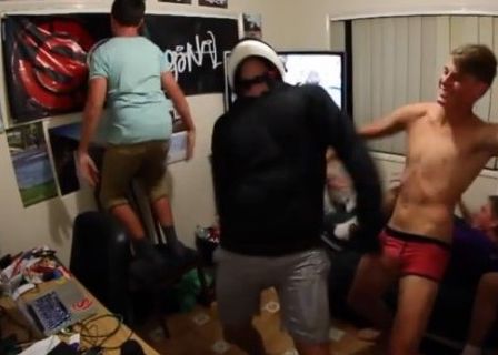 Top Video Virale 2013 Cele Mai Amuzante Populare Si Interesante Clipuri Ale Anului