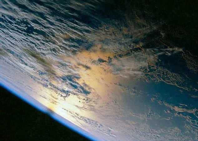 Cu Gondola In Spatiu Din 2016