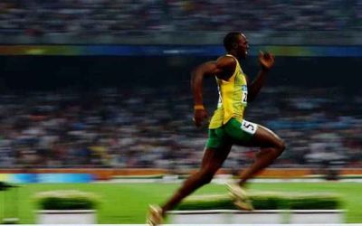 Genunchii simetrici, secretul succesului pentru campionul Usain Bolt?
