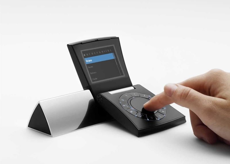 Cele Mai Urate Si Mai Ciudate Telefoane Din Istorie Galerie Foto