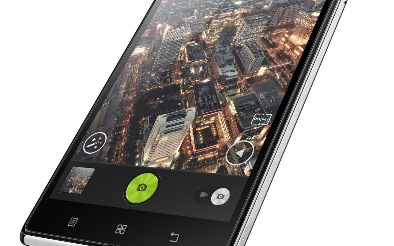 Lenovo Vibe Z Chinezii Lanseaza La Ces Un Telefon Elegant Subtire Si Superrapid Cu Tehnologie Lte