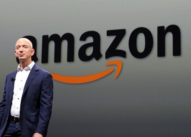 Fondatorul Amazon Salvat De Urgenta Cu Elicopterul In Galapagos