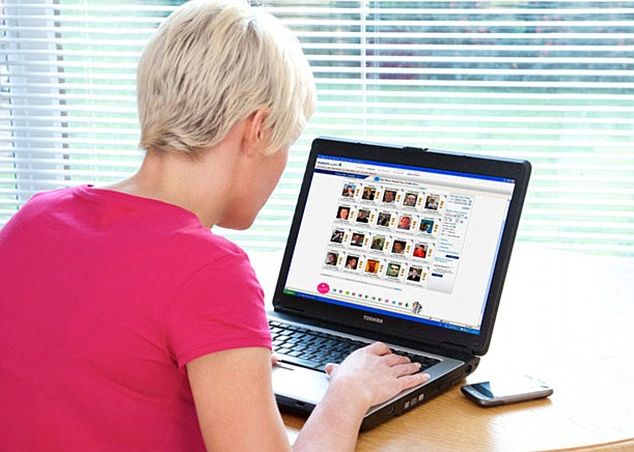 Nametag Viitorul In Online Dating Video