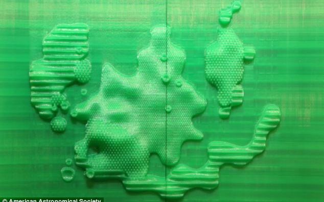 Astronomii au printat imaginile surprinse de Hubble, in format special pentru nevazatori Astronomii Au Printat Imaginile Surprinse De Hubble In Format Special Pentru Nevazatori