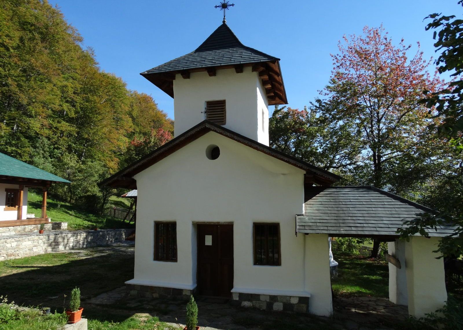 Calugarul Blogger Din Gorj Care Iubeste Tehnologia Ce Spune Biblia Despre Ozn Uri