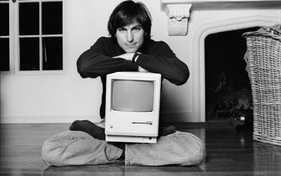 Mac-ul face 30 de ani. Ce specificatii avea si cat a costat primul Macintosh, lansat pe 24 ianuarie 1984