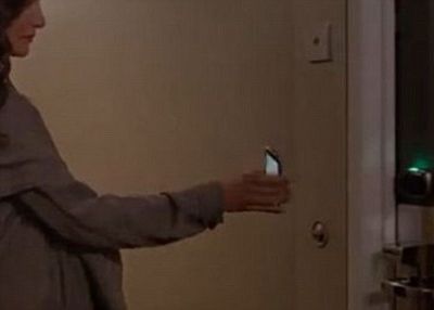 Cazare Si Acces In Camera Doar Cu Smartphone Ul Da Este Posibil