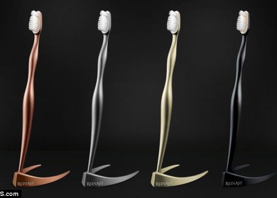 Germanii De La Reinast Au Produs Periuta De Dinti Care Costa Cat O Dantura Noua