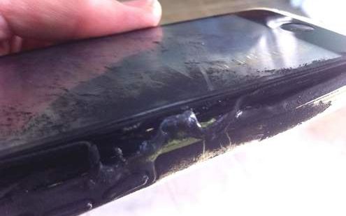 Un Iphone A Luat Foc In Buzunarul Unei Eleve