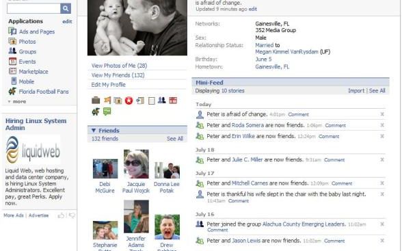 Facebook va implini 12 ani de existenta: Cum arata reteaua de socializare in primii ani de la lansare Facebook A Ajuns La Pubertate Cum Arata Reteaua Acum 10 Ani