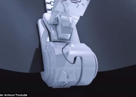 Fermoarul care poate fi folosit cu o singura mana VIDEO Fermoarul Care Poate Fi Folosit Cu O Singura Mana Video