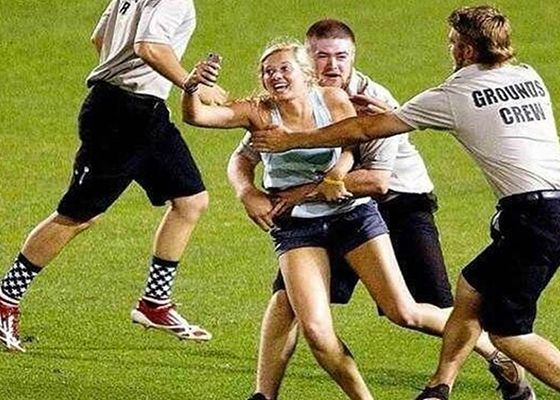 Selfie-urile pot dezvalui locul unde au fost facute Selfie Urile Pot Dezvalui Locul Unde Au Fost Facute