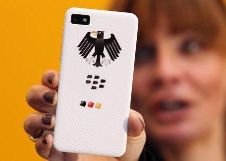 Blackberry Ul La Care Nu Poti Fi Ascultat Nici De Guvern Pretul Nu E Deloc Modic