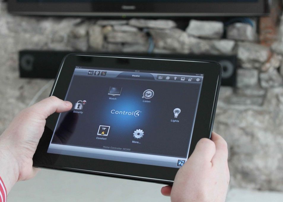 Locuinta Controlata In Intregime De Computer De La Lumini Pana La Functiile Bucatariei