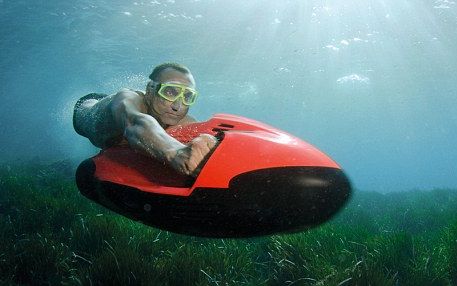 Seabob F7 Jet Ski Ul Cu Care Poti Ajunge La Adancimi De Aproape 50 De Metri Cu O Viteza De 15 Kilometri