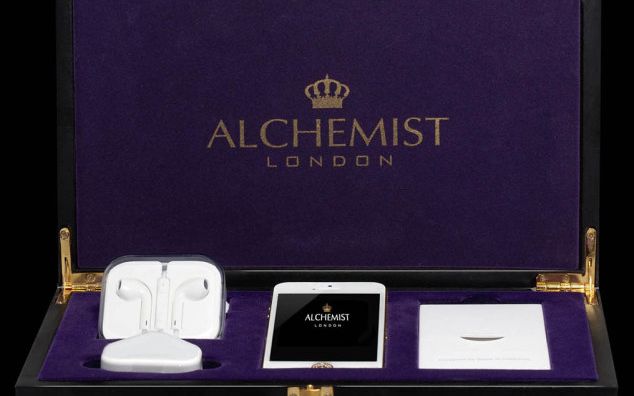 iPhone 5 la un milion de dolari! Cum arata cel mai scump telefon Apple Iphone 5 La Un Milion De Dolari Cum Arata Cel Mai Scump Telefon Apple