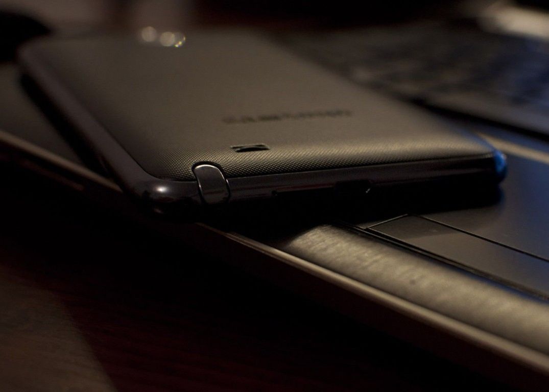 Spunem Adio Smartphone Urilor Ce Pregateste Samsung