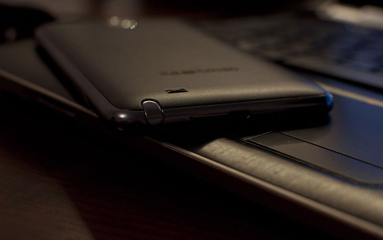 Spunem Adio Smartphone Urilor Ce Pregateste Samsung