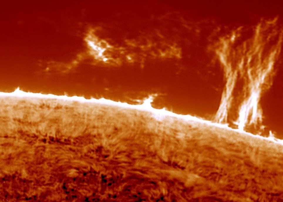 Soarele Vazut Altfel Din Gradina Unui Britanic Foto 1