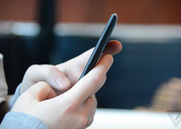 Aplicatia Care Poate Inchide Toate Telefoanele Mobile Ale Elevilor Cand Sunt In Clasa Va Fi Implementata