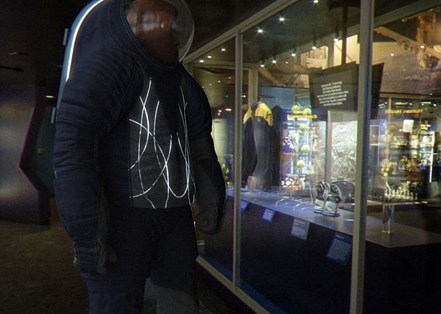 Nasa Ne Cere Parerea In Privinta Viitorului Costum De Cosmonaut