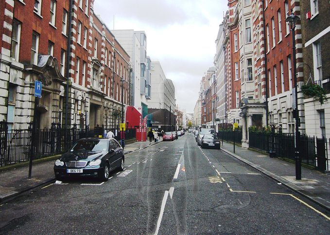 Pokemoni Drone Pentru Selfie Uri Sau Haine Care Te Fac Invizibil Ce Farse Fac Companiile De Tehnologie