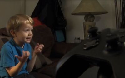 Merge la gradinita, dar e invidiat de toti hackerii! Reusita incredibila a unui pusti de 5 ani