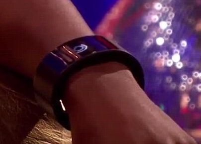 Chiar Si Artistii Lanseaza Smartwatch Uri