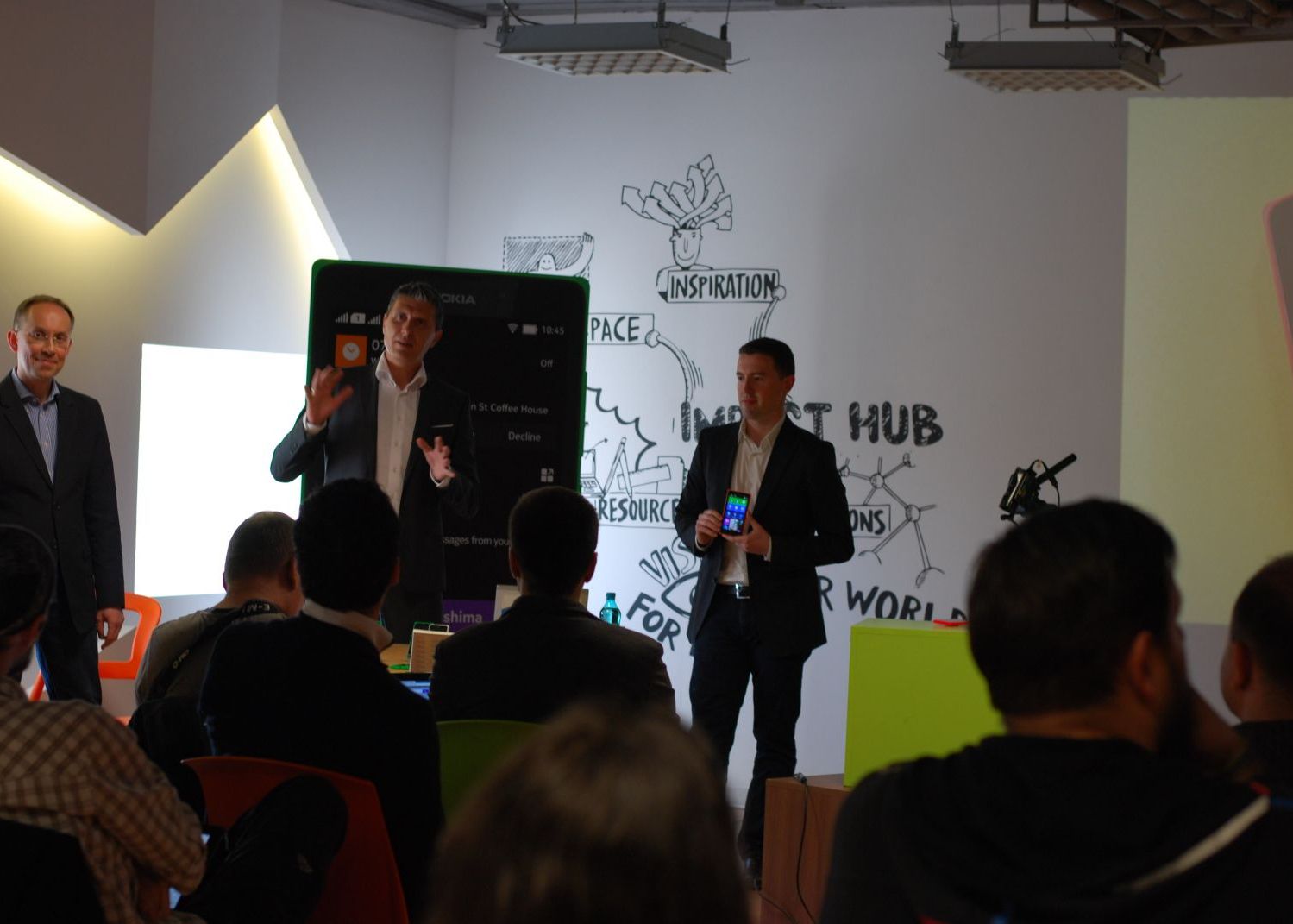 Nokia X Si Xl Acum In Romania Primele Nokia Cu Android Sunt Probabil Ultimele Telefoane Ale Finlandezilor