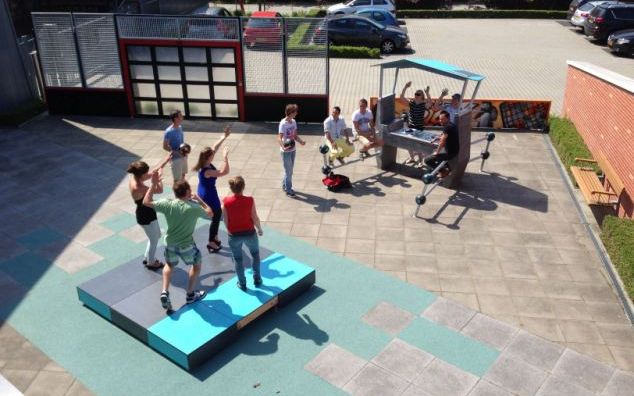 Pupitrul De Dj Perfect Pentru Zilele De Vara Video