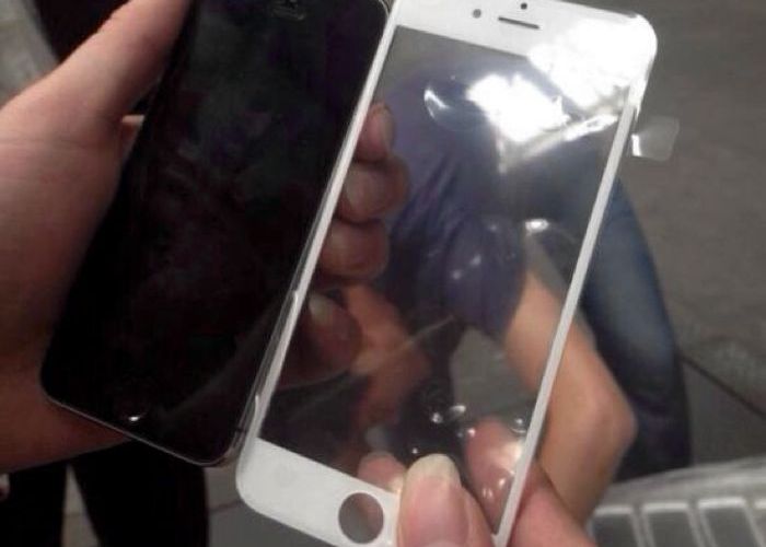 FOTO. Prima imagine clara cu partea din fata a noului iPhone 6 Foto Prima Imagine Clara Cu Partea Din Fata A Noului Iphone 6
