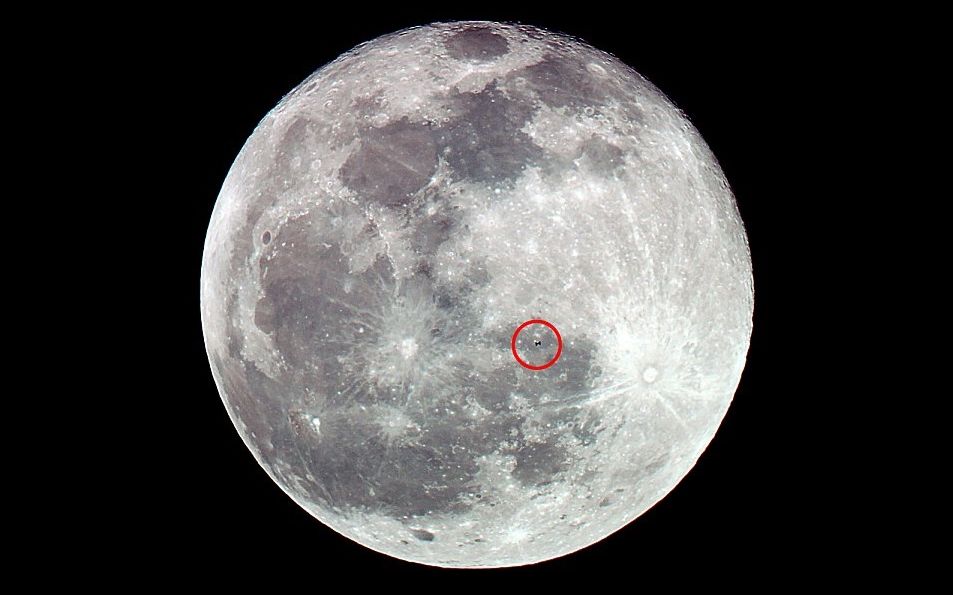 Luna Vedeta Noptilor Din Aceasta Perioada Ne A Mai Aratat Ceva