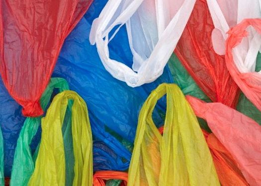 Pungile de plastic uzate ar putea fi transformate in combustibil pentru automobile Pungile De Plastic Uzate Ar Putea F Convertite In Combustibil Pentru Automobile