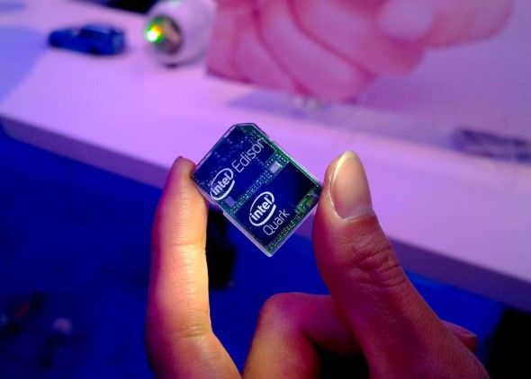 Ilikeit Pc Ul Se Reinventeaza Si Devine Mai Mic Ce Putem Face Cu Un Mini Computer