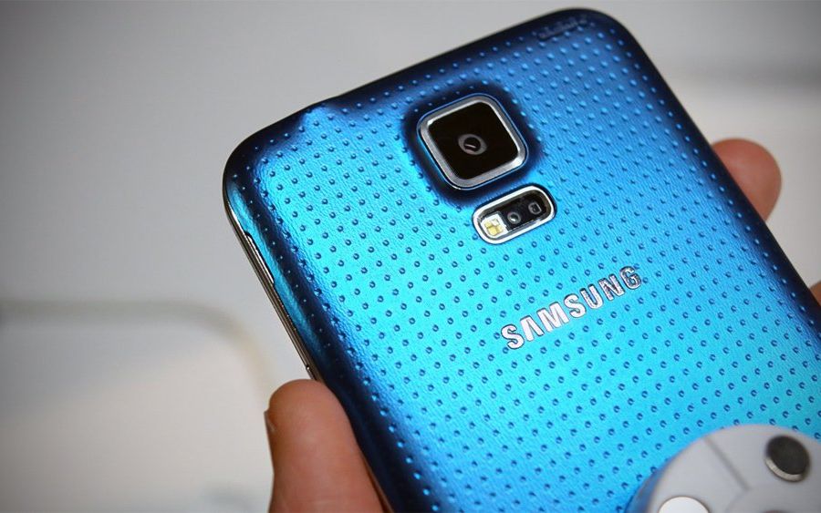 Alarma Pentru Posesorii De Samsung Galaxy S5 Unele Telefoane Sunt Livrate Cu O Eroare Fatala A Camerei