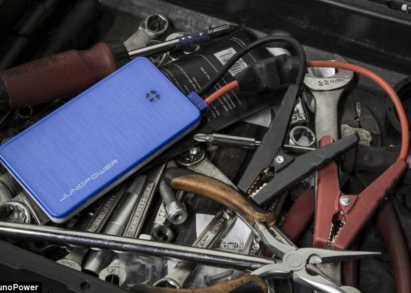 Bateria De Telefon Care Poate Ajuta Chiar Si La Pornirea Unei Masini