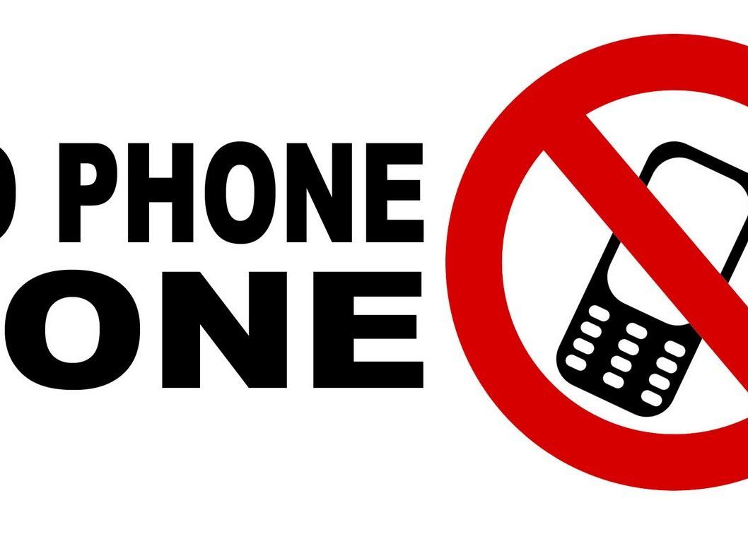 Experiment Patru Studenti Danezi Si Au Propus Sa Traiasca O Saptamana Ca Acum 40 De Ani Fara Telefoane