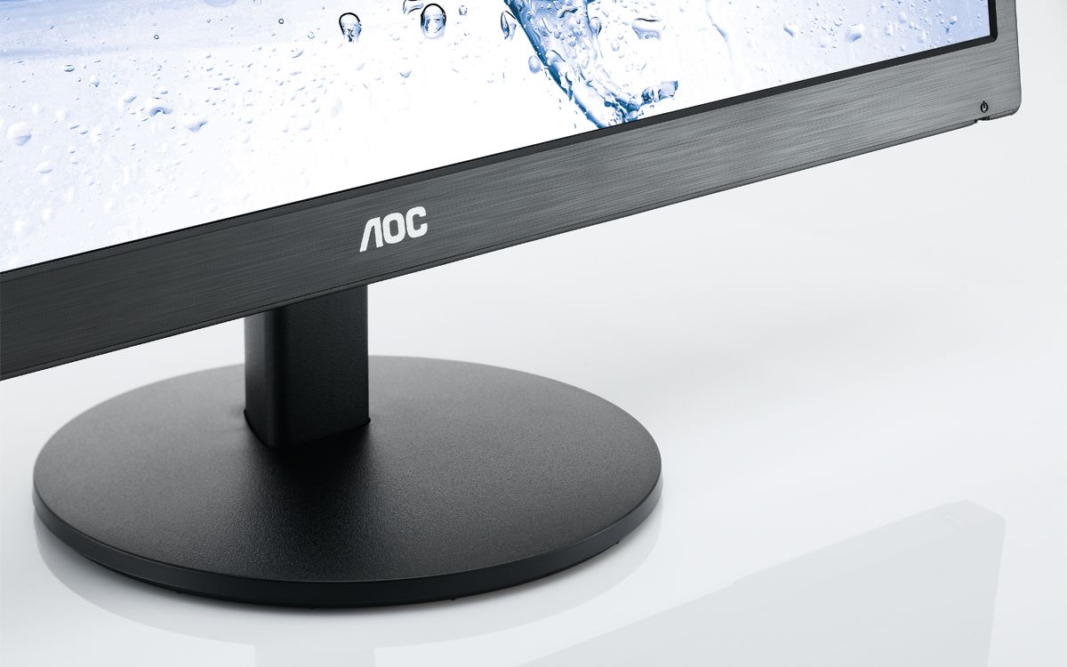 Aoc Lanseaza In Romania Monitoare Mva Uriase De 28