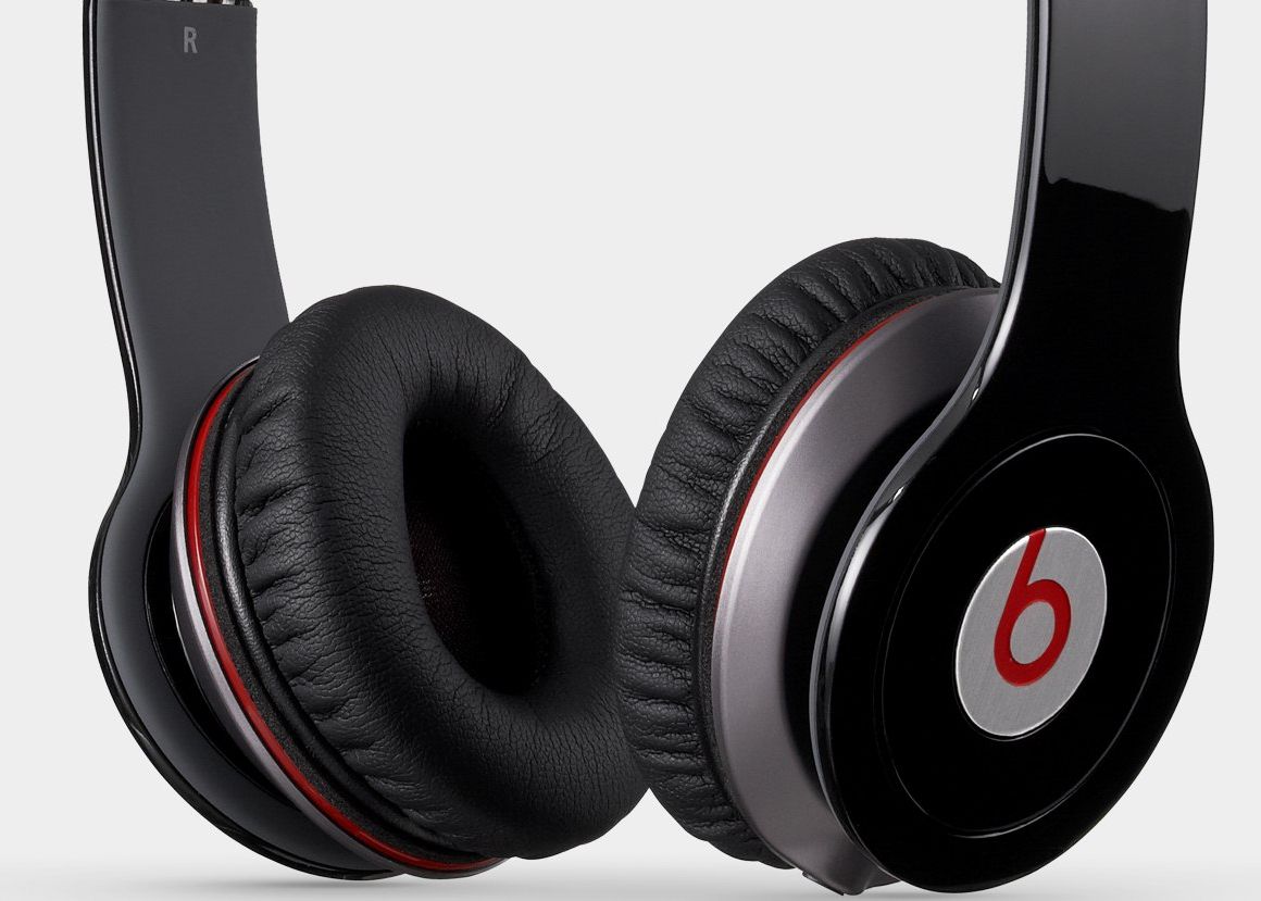 Apple, pe punctul de a cumpara Beats Audio. Suma: 3,2 miliarde de dolari Apple Pe Punctul De A Cumpara Beats Audio Suma 3 2 Miliarde De Dolari