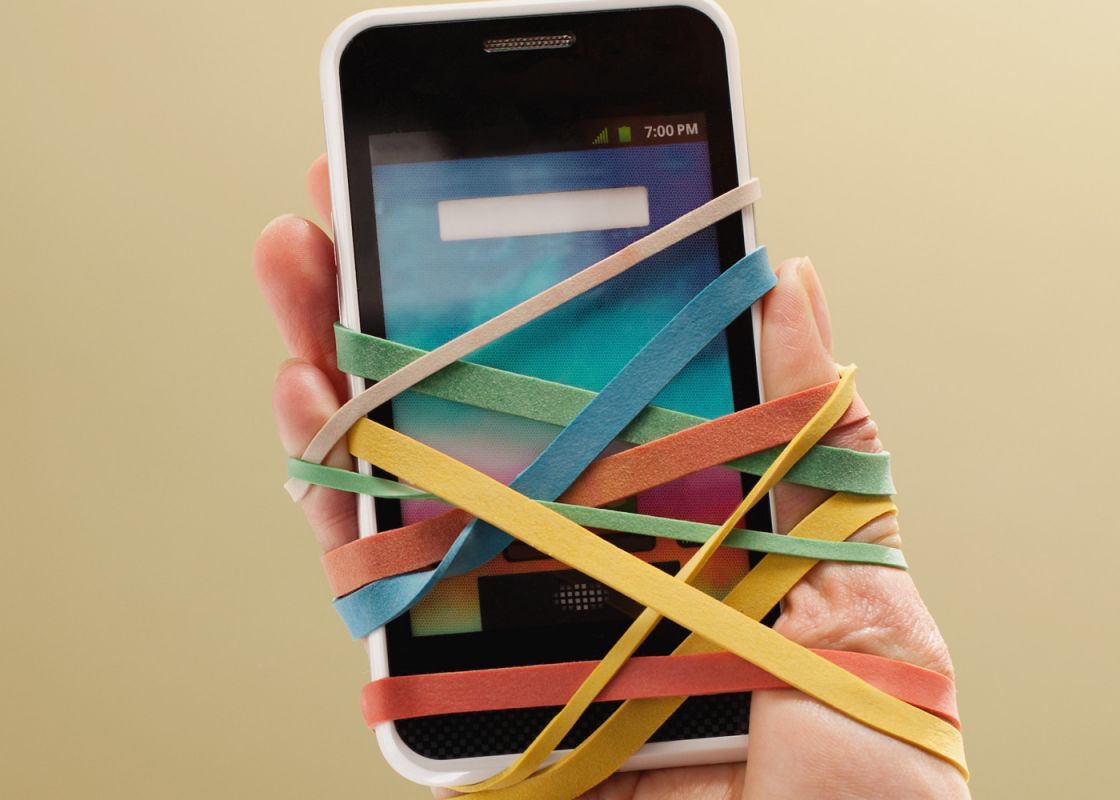 Suntem Dependenti De Telefon Cati Oameni Se Simt Stresati Atunci Cand Nu Mai Au Baterie