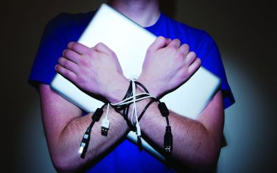 Esti dependent de tehnologie? 5 semne care ar trebui sa te puna pe ganduri