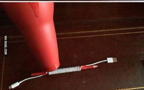 Cum Iti Faci Cel Mai Tare Cablu De Incarcat Telefonul Cu Ajutorul Unui Uscator De Par