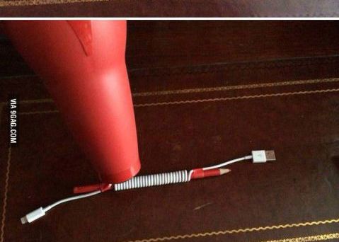 Cum Iti Faci Cel Mai Tare Cablu De Incarcat Telefonul Cu Ajutorul Unui Uscator De Par