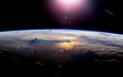 Prima postare pe Vine facuta din Cosmos. Ocolul Pamantului in 6 secunde