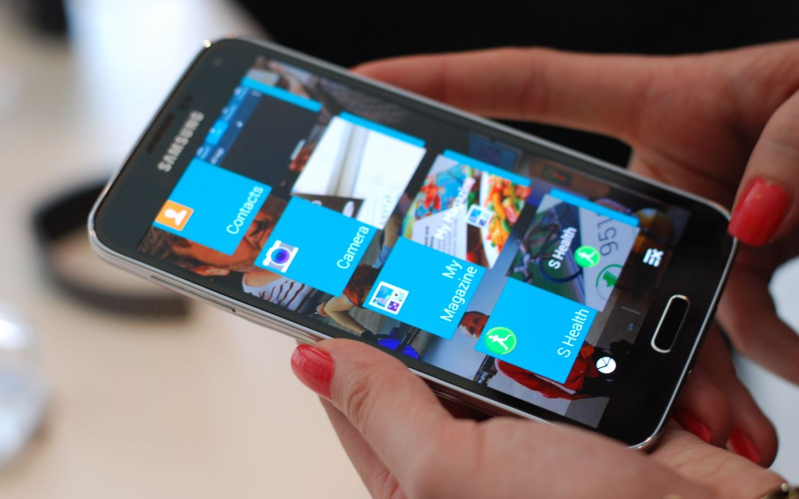 Smartphone Uri Cu Baterie Mare Care Sunt Gadgeturile Care Iti Permit Sa Stai Departe De Incarcator