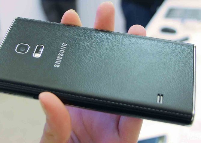 Probleme cu Tizen. Samsung a amanat lansarea lui Samsung Z Probleme Cu Tizen Samsung A Amanat Lansarea Lui Samsung Z