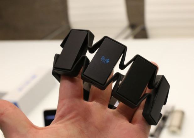 Bratara Care Va Inlocui Mouse Ul A Fost Lansata Vezi Ce Poate Face Video