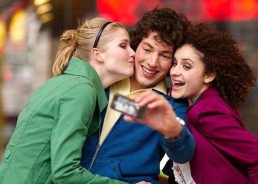 Ai Trimis Din Greseala Un Mesaj Catre Un Prieten Cum Poti Sterge Conversatia Din Telefonul Acestuia