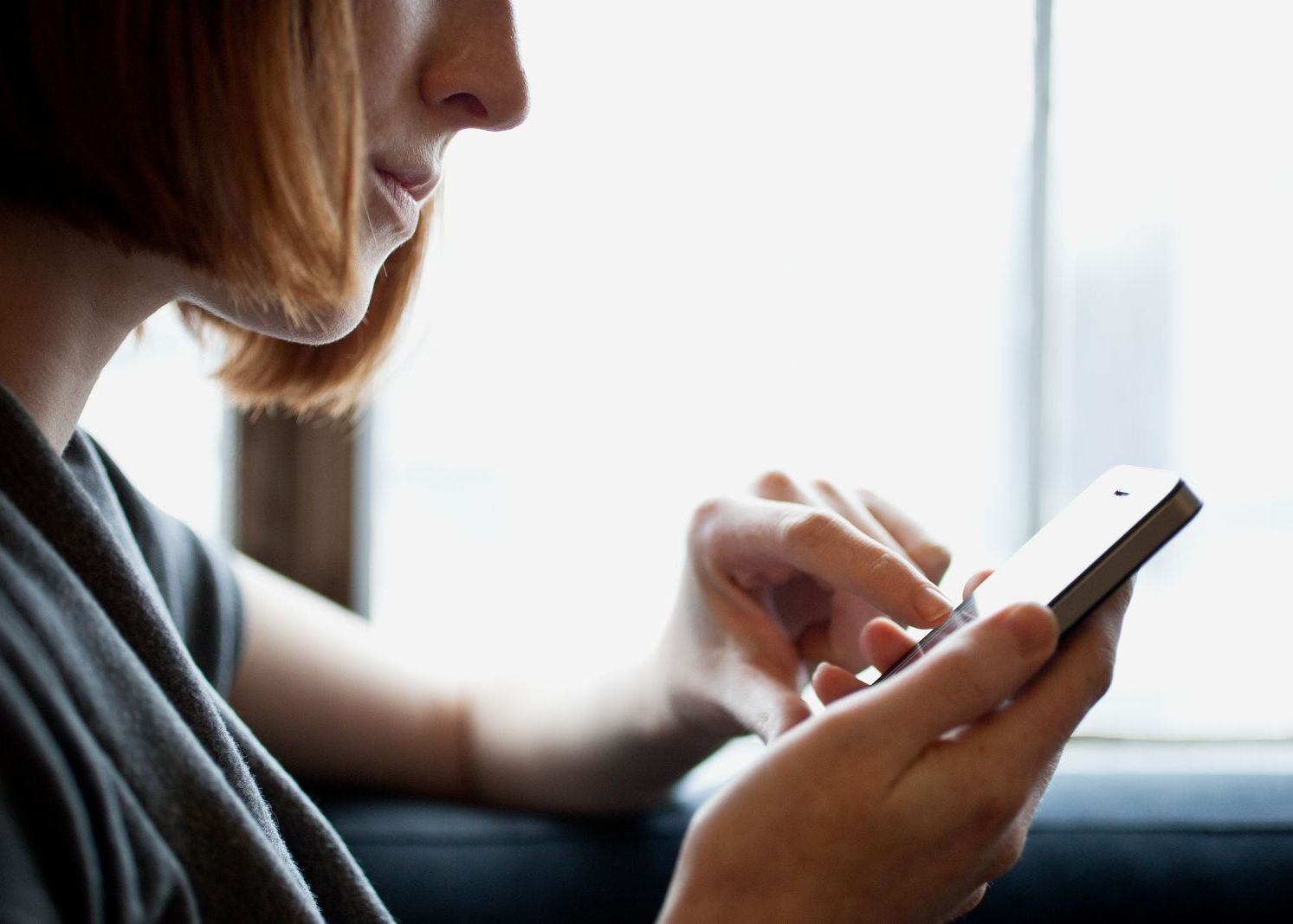 Doua Treimi Din Utilizatorii Facebook Au Prieteni Pe Care Nu I Plac Cum Ajung Sa Dea Like Dusmanilor